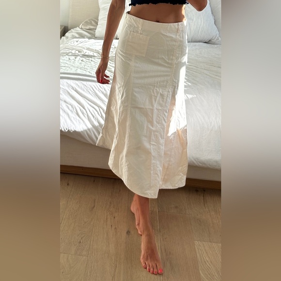 Zara Dresses & Skirts - ZARA cream midi skirt. BRAND NEW WITH TAG